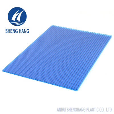 2100*5800mm Çift Duvarlı Polikarbonat Levhalar Buzlu Şeffaf 4mm Alev Korumalı